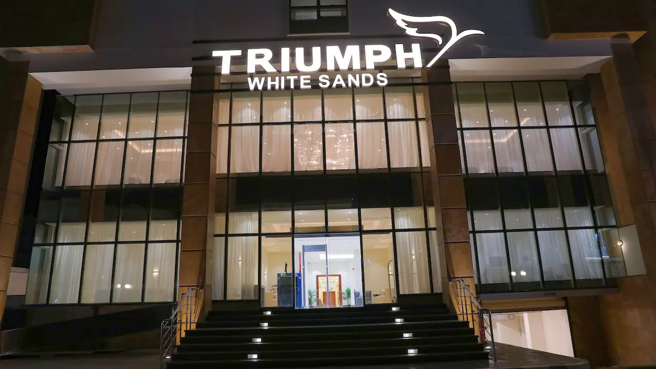 Triumph White Sands